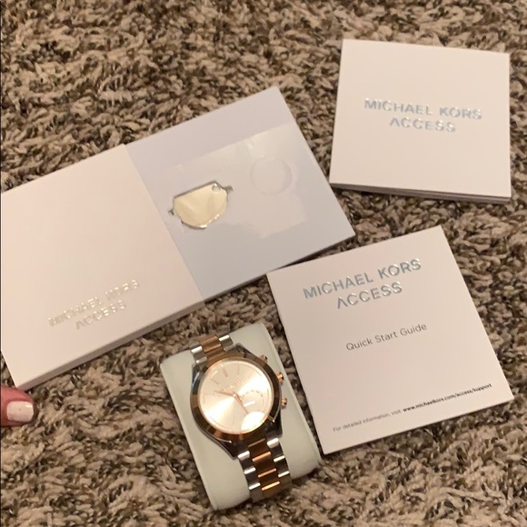 MK smartwatch